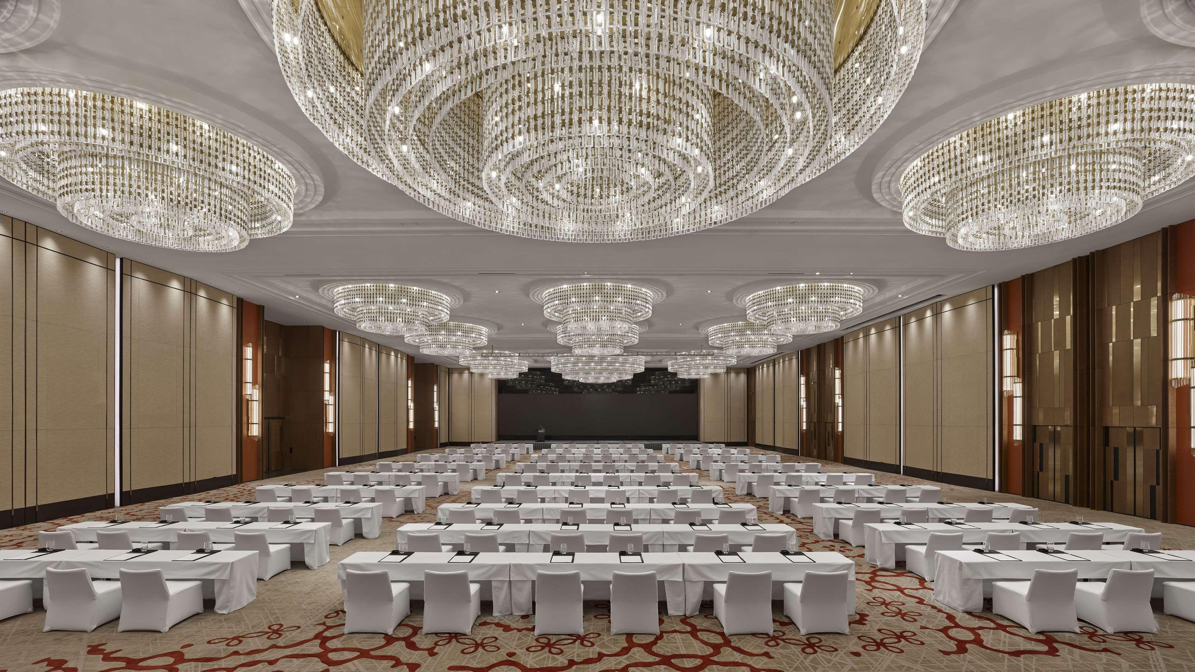 Hilton Lanzhou City Center Exterior photo